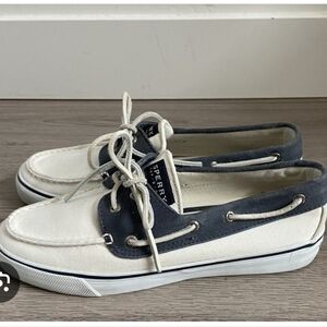 Sperry Canvas Boat Shoes in Navy and White Size 7